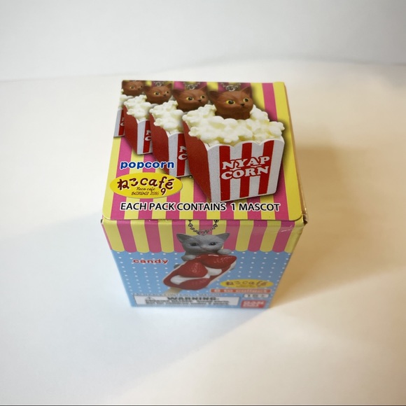 NEW BANDAI Cat Dessert Keychain Blind Box - Picture 5 of 6